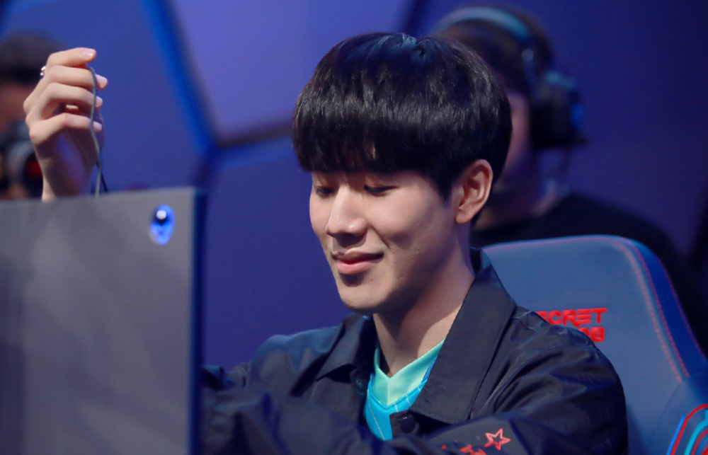 后撤步三分 后撤步三分